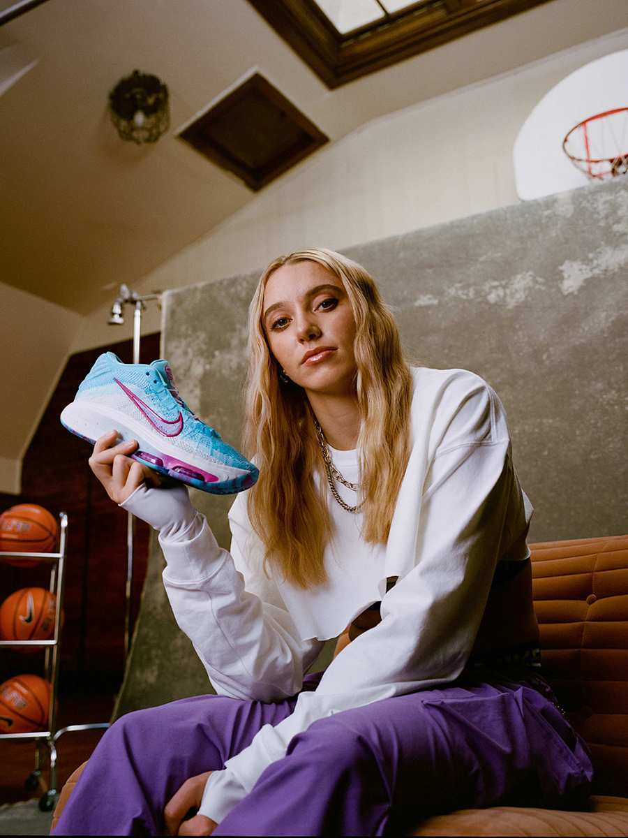 Ja 2 Shoe and Apparelコレクションの発売で、バスケットボール